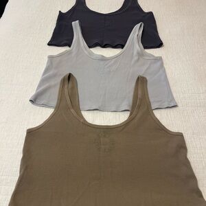 SET Active Black and White Fitted Crop Tank Top